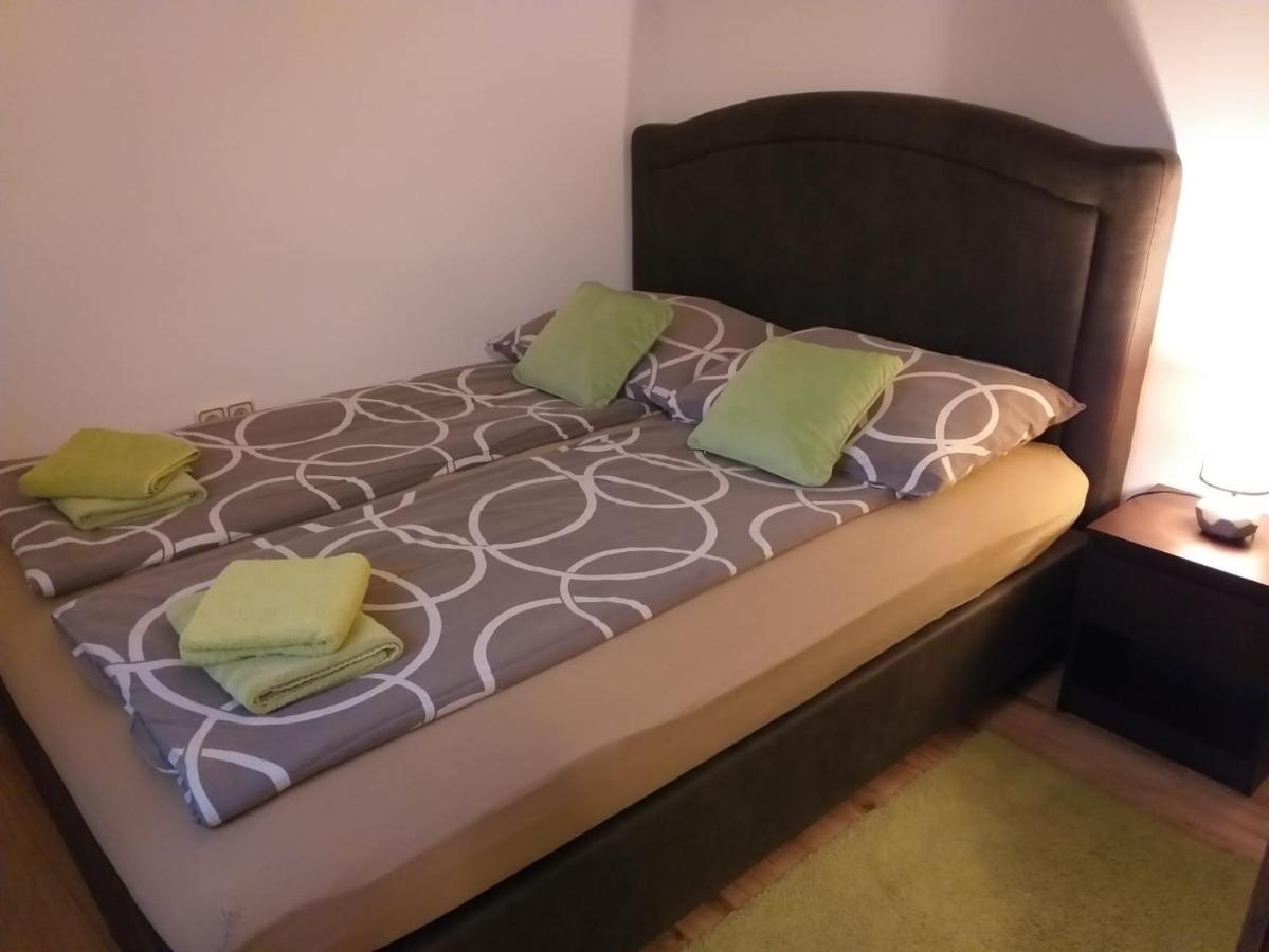 Apartments Battistutti - Free Private Parking ซาเกร็บ ภายนอก รูปภาพ