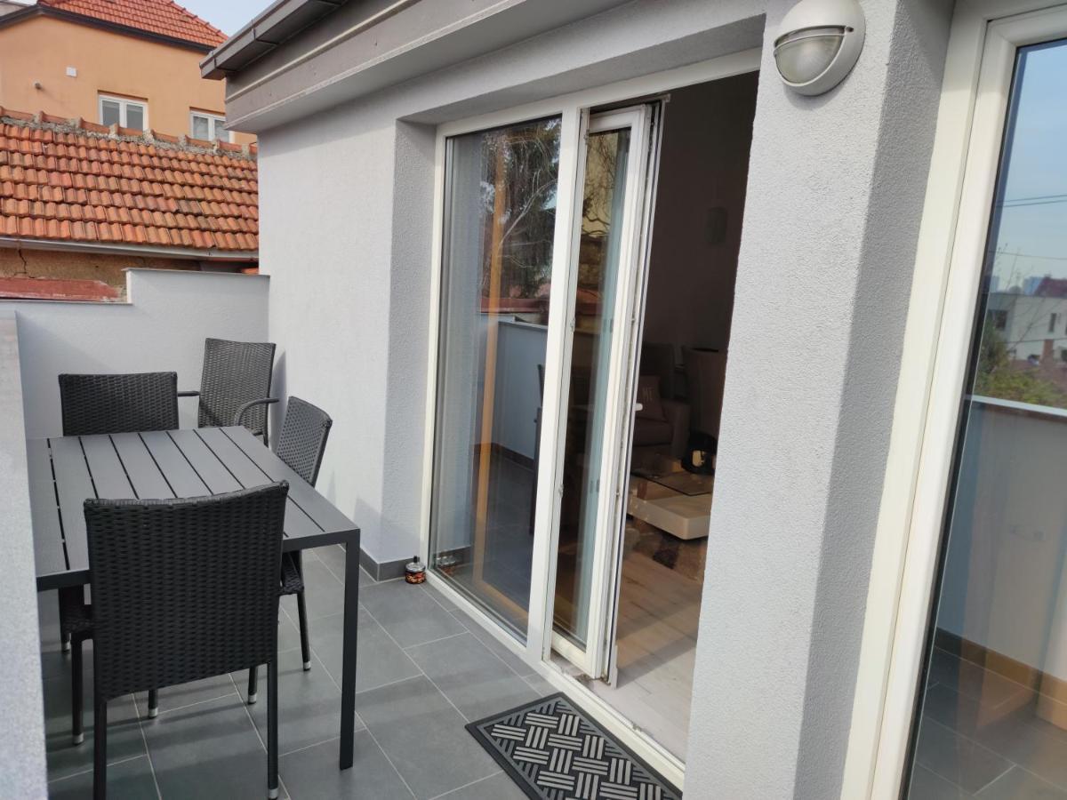 Apartments Battistutti - Free Private Parking ซาเกร็บ ภายนอก รูปภาพ